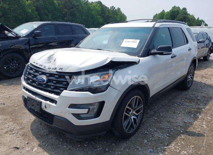 Photo 2 of 2017 Ford Explorer SPORT (VIN 1FM5K8GT5HGA12559)