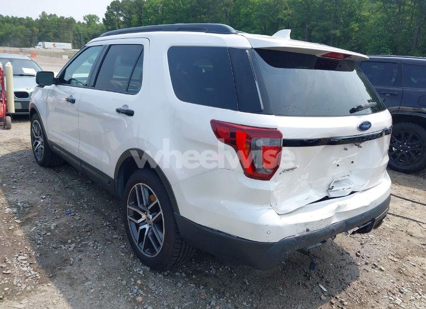 Photo 3 of 2017 Ford Explorer SPORT (VIN 1FM5K8GT5HGA12559)