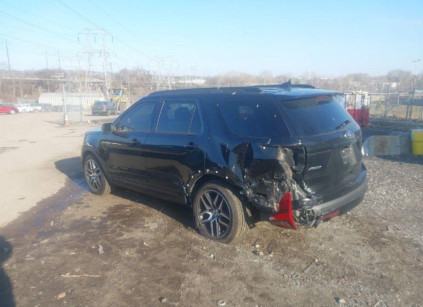 Photo 3 of 2017 Ford Explorer SPORT (VIN 1FM5K8GT5HGA31192)