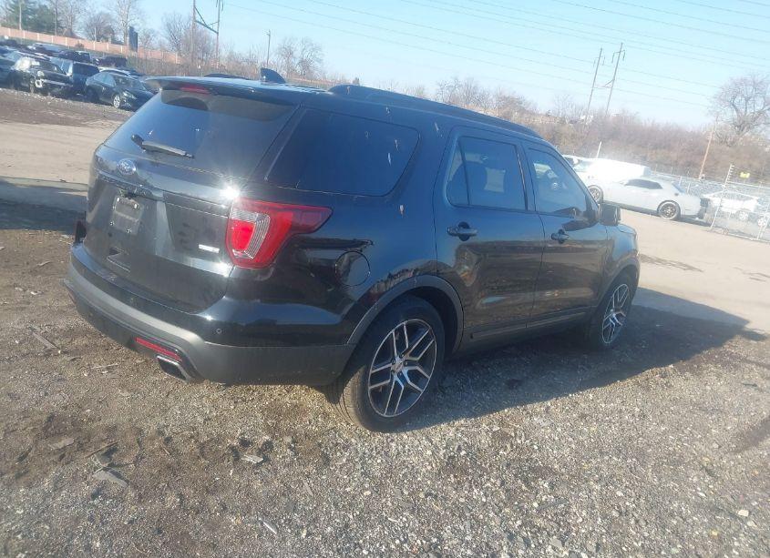 Photo 4 of 2017 Ford Explorer SPORT (VIN 1FM5K8GT5HGA31192)