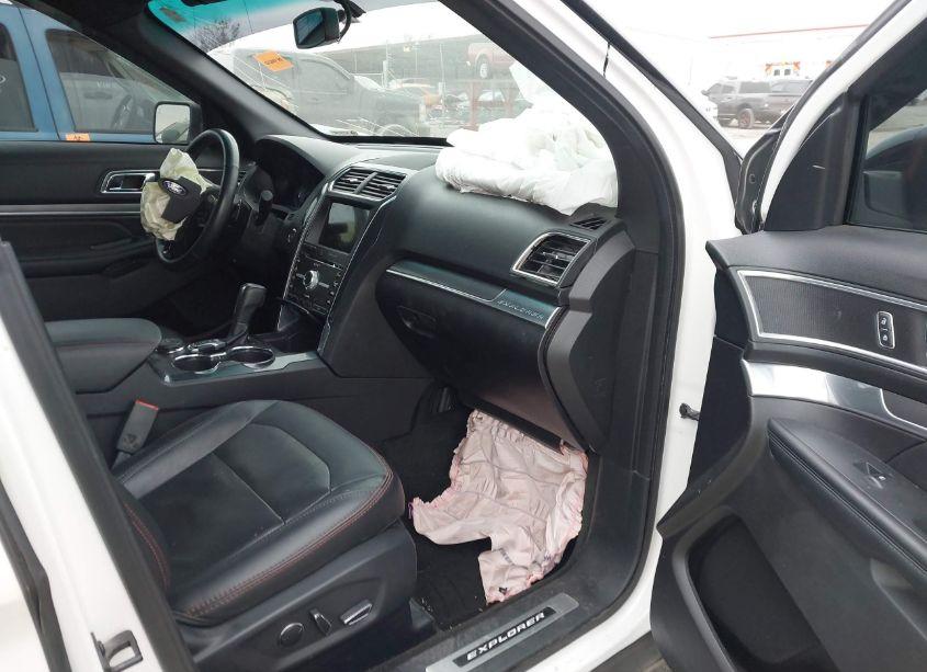Photo 5 of 2017 Ford Explorer SPORT (VIN 1FM5K8GT5HGD63794)