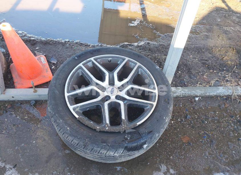 Photo 12 of 2018 Ford Explorer SPORT (VIN 1FM5K8GT5JGB04860)