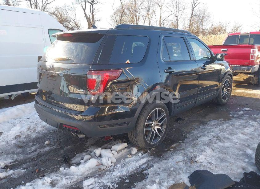 Photo 4 of 2018 Ford Explorer SPORT (VIN 1FM5K8GT5JGB04860)