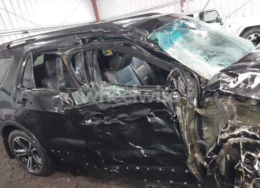 Photo 13 of 2015 Ford Explorer SPORT (VIN 1FM5K8GT6FGA18237)