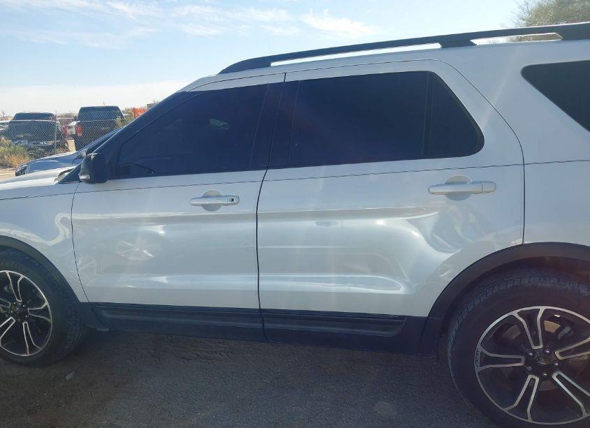 Photo 14 of 2015 Ford Explorer SPORT (VIN 1FM5K8GT6FGB50589)