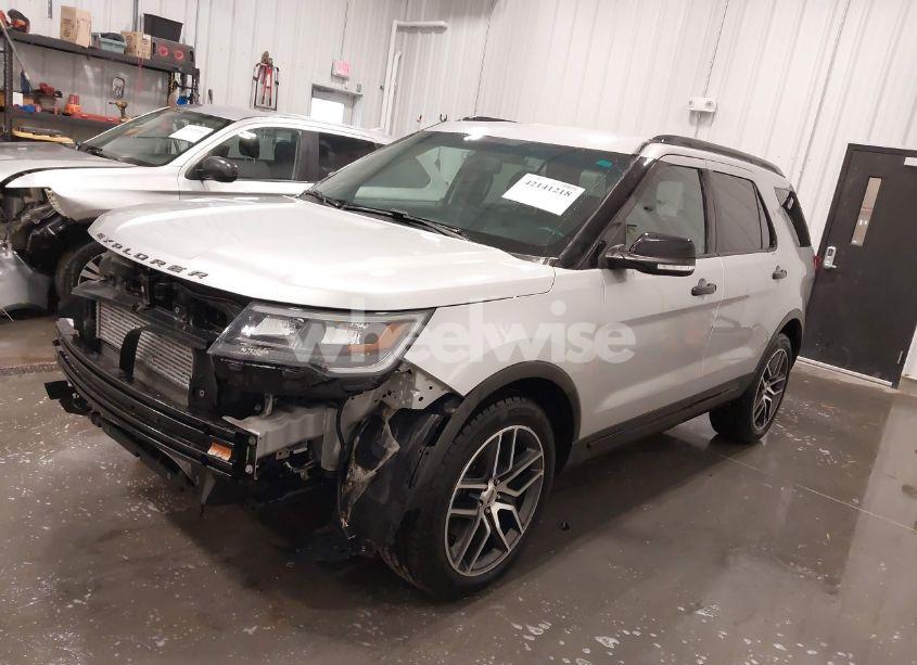 Photo 2 of 2016 Ford Explorer SPORT (VIN 1FM5K8GT6GGA20233)