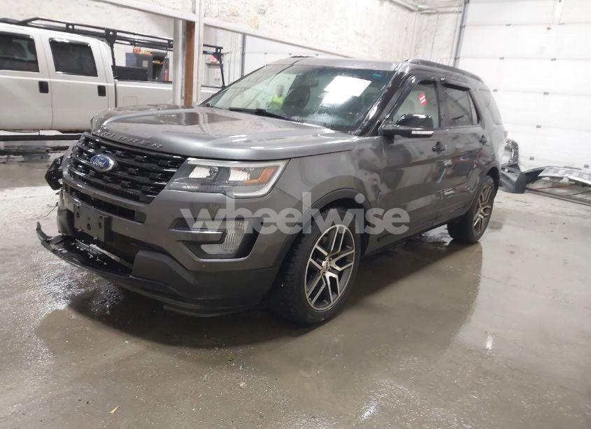 Photo 2 of 2016 Ford Explorer SPORT (VIN 1FM5K8GT6GGB38718)