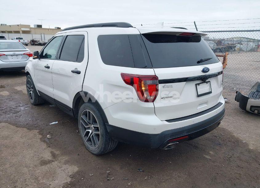 Photo 3 of 2016 Ford Explorer SPORT (VIN 1FM5K8GT6GGC04068)