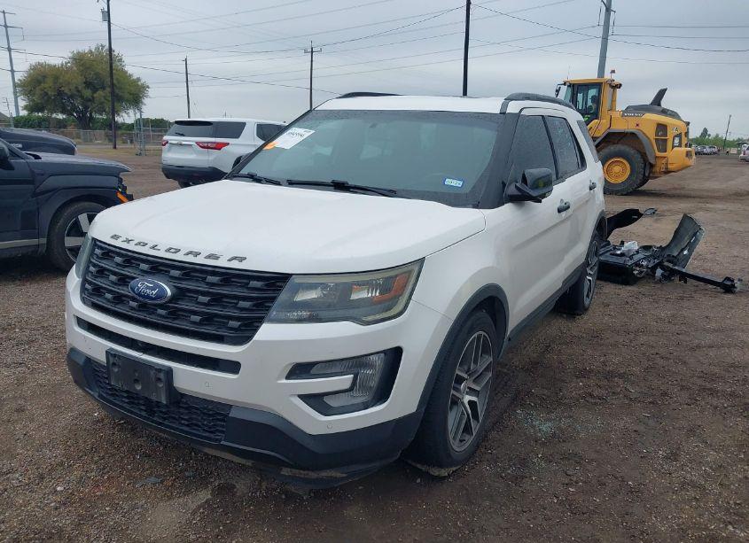 Photo 2 of 2016 Ford Explorer SPORT (VIN 1FM5K8GT6GGC33473)