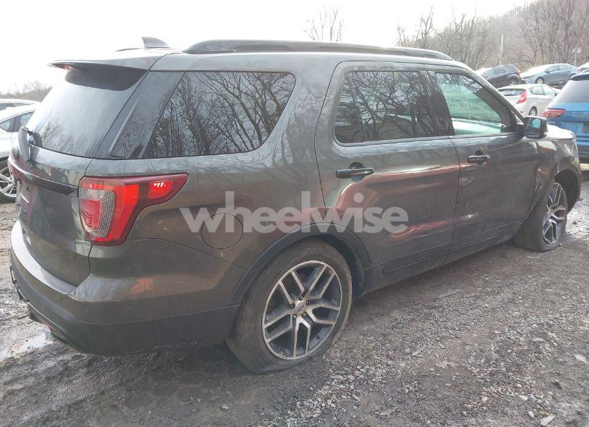 Photo 4 of 2016 Ford Explorer SPORT (VIN 1FM5K8GT6GGC83628)