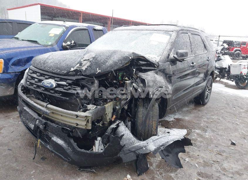 Photo 2 of 2017 Ford Explorer SPORT (VIN 1FM5K8GT6HGA74780)