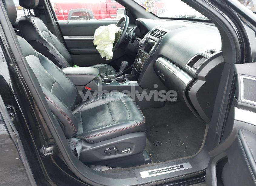 Photo 5 of 2017 Ford Explorer SPORT (VIN 1FM5K8GT6HGB38428)