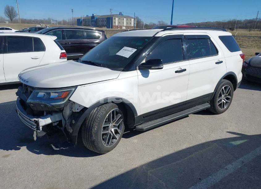 Photo 2 of 2017 Ford Explorer SPORT (VIN 1FM5K8GT6HGB39675)