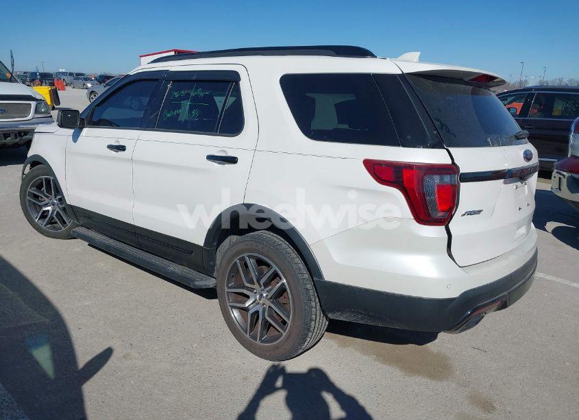 Photo 3 of 2017 Ford Explorer SPORT (VIN 1FM5K8GT6HGB39675)