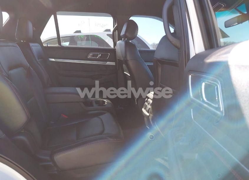 Photo 8 of 2017 Ford Explorer SPORT (VIN 1FM5K8GT6HGB39675)