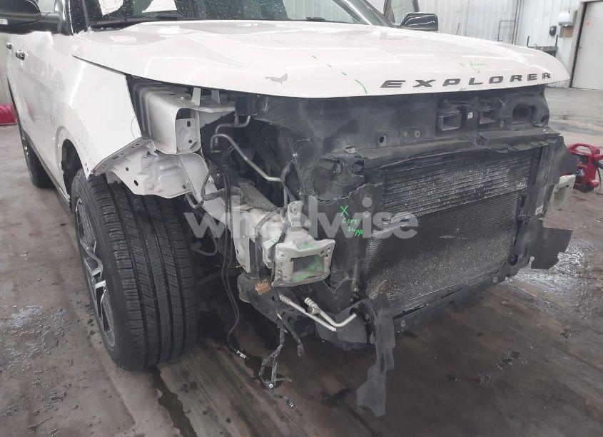 Photo 6 of 2017 Ford Explorer SPORT (VIN 1FM5K8GT6HGB39997)