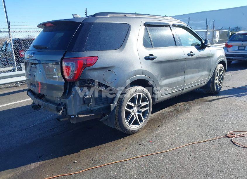 Photo 4 of 2017 Ford Explorer SPORT (VIN 1FM5K8GT6HGC67768)