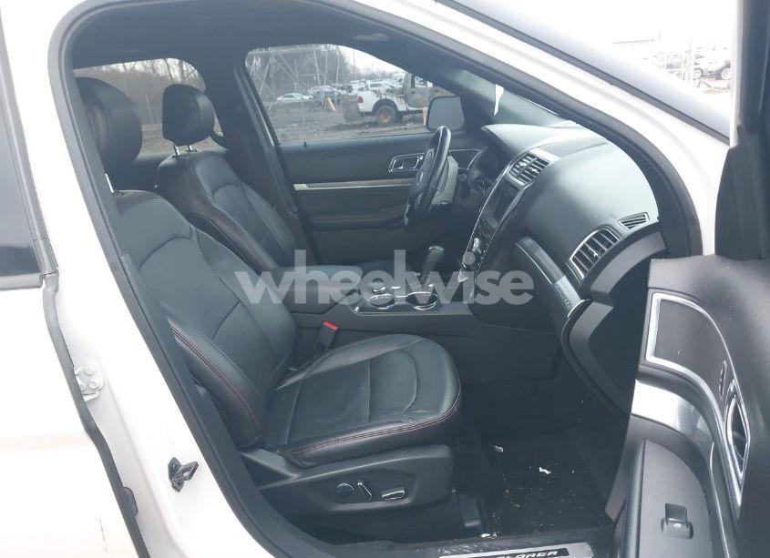 Photo 5 of 2017 Ford Explorer SPORT (VIN 1FM5K8GT6HGE09908)