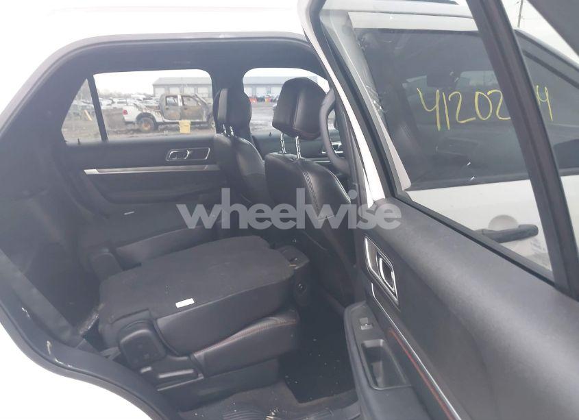 Photo 8 of 2017 Ford Explorer SPORT (VIN 1FM5K8GT6HGE09908)