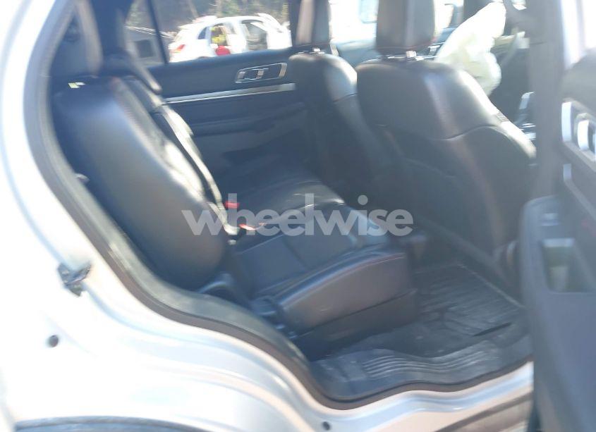 Photo 8 of 2018 Ford Explorer SPORT (VIN 1FM5K8GT6JGA50257)