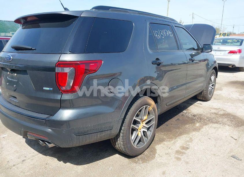 Photo 4 of 2018 Ford Explorer SPORT (VIN 1FM5K8GT6JGC83300)