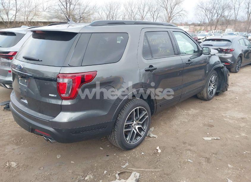 Photo 4 of 2019 Ford Explorer SPORT (VIN 1FM5K8GT6KGB39523)