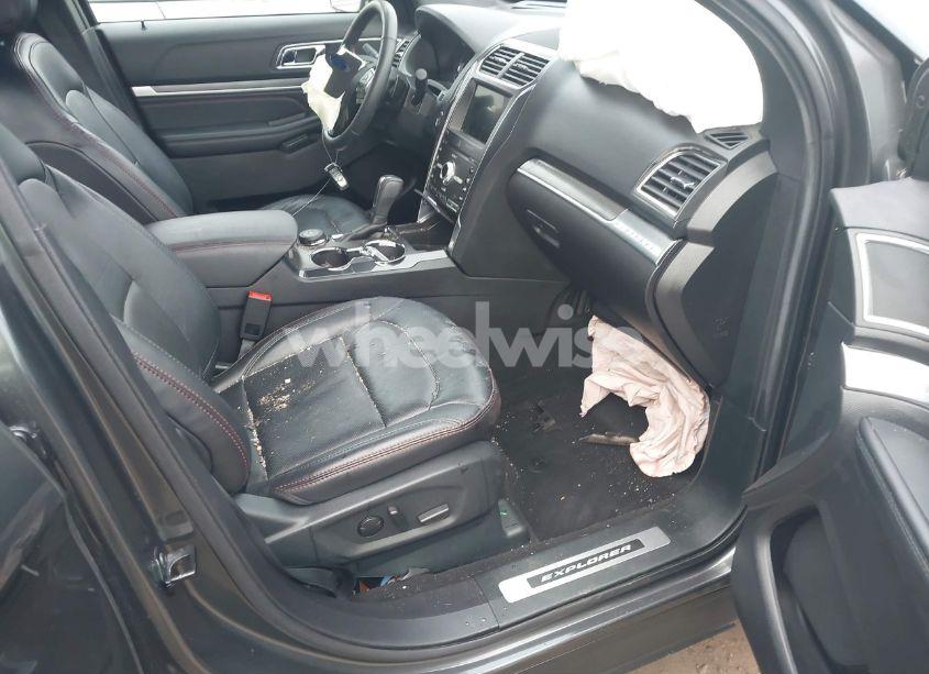 Photo 5 of 2019 Ford Explorer SPORT (VIN 1FM5K8GT6KGB39523)