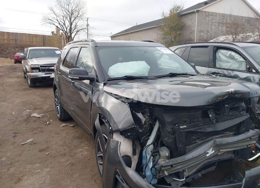 Photo 6 of 2019 Ford Explorer SPORT (VIN 1FM5K8GT6KGB39523)