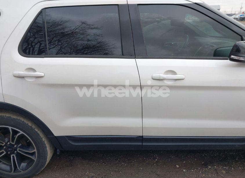 Photo 13 of 2015 Ford Explorer SPORT (VIN 1FM5K8GT7FGC18544)