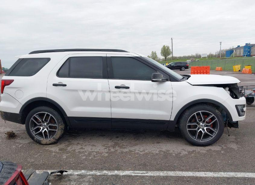 Photo 13 of 2016 Ford Explorer SPORT (VIN 1FM5K8GT7GGA60949)