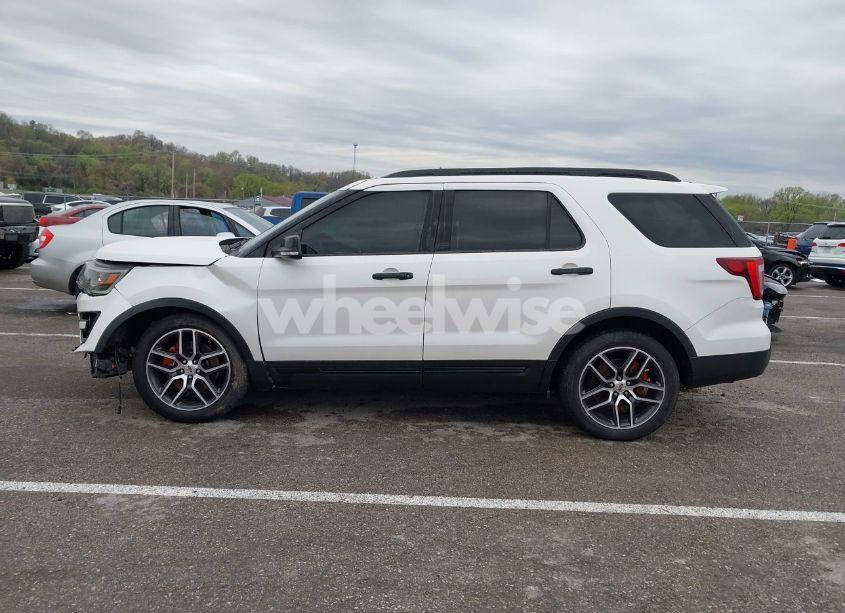 Photo 14 of 2016 Ford Explorer SPORT (VIN 1FM5K8GT7GGA60949)