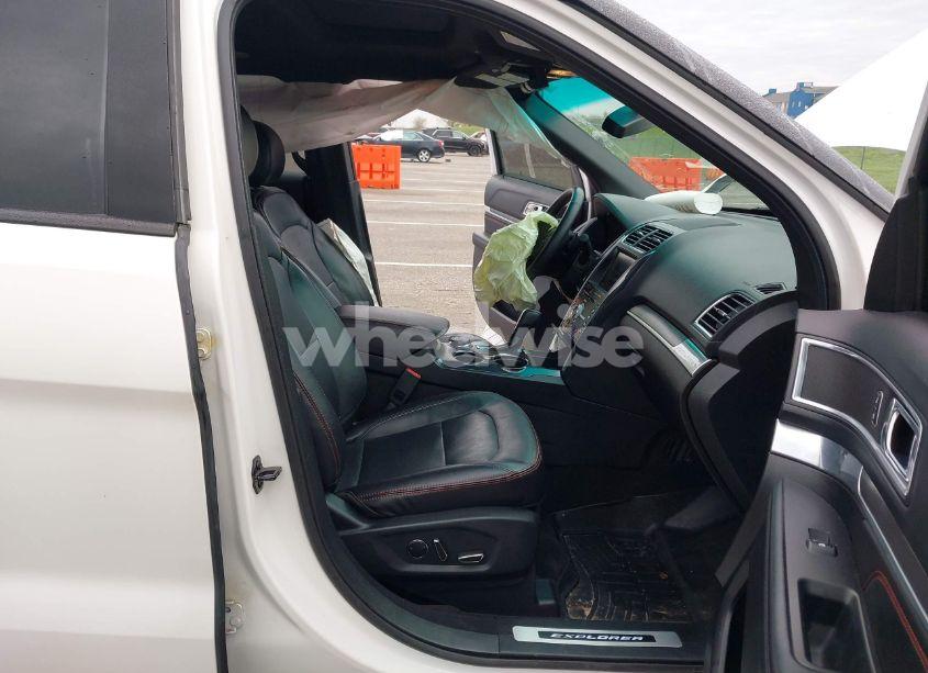 Photo 5 of 2016 Ford Explorer SPORT (VIN 1FM5K8GT7GGA60949)