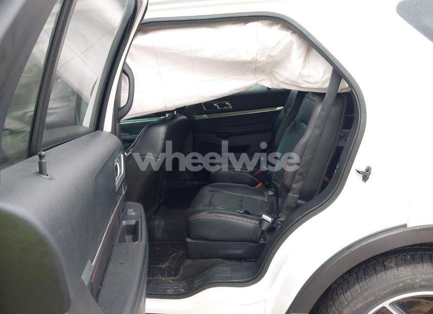 Photo 8 of 2016 Ford Explorer SPORT (VIN 1FM5K8GT7GGA60949)