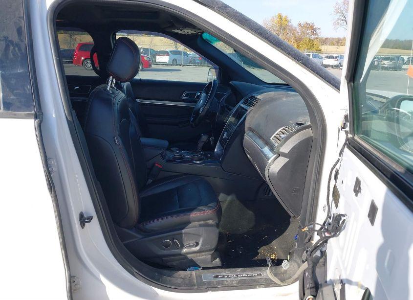 Photo 5 of 2017 Ford Explorer SPORT (VIN 1FM5K8GT7HGA87263)