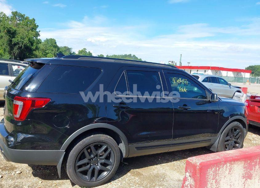 Photo 13 of 2017 Ford Explorer SPORT (VIN 1FM5K8GT7HGE08945)