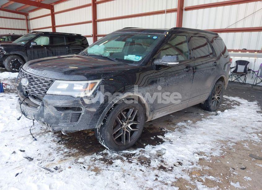 Photo 2 of 2018 Ford Explorer SPORT (VIN 1FM5K8GT7JGC01977)