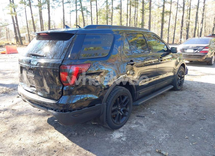 Photo 4 of 2019 Ford Explorer SPORT (VIN 1FM5K8GT7KGB03467)