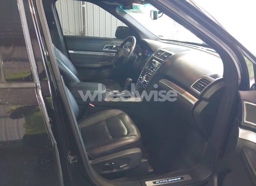 Photo 5 of 2016 Ford Explorer SPORT (VIN 1FM5K8GT8GGB39126)