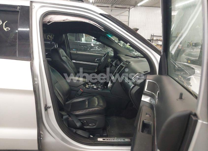 Photo 5 of 2016 Ford Explorer SPORT (VIN 1FM5K8GT8GGC70265)