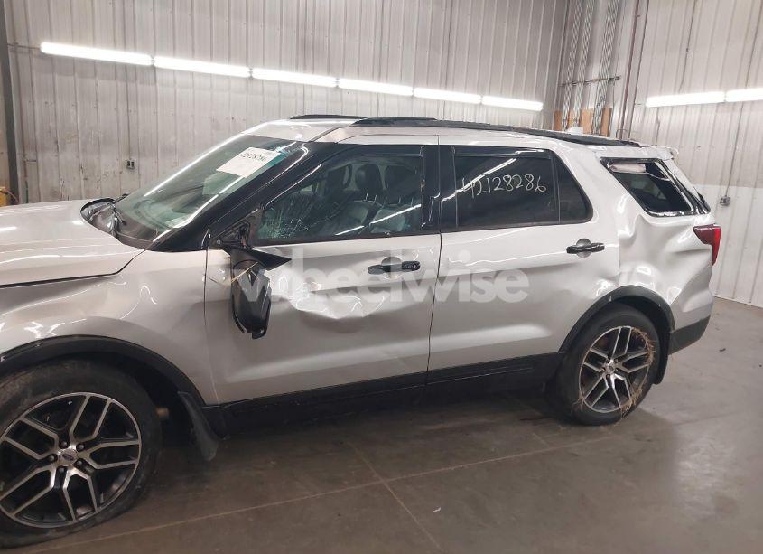 Photo 6 of 2016 Ford Explorer SPORT (VIN 1FM5K8GT8GGC70265)