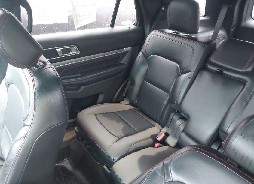 Photo 8 of 2017 Ford Explorer SPORT (VIN 1FM5K8GT8HGA86445)