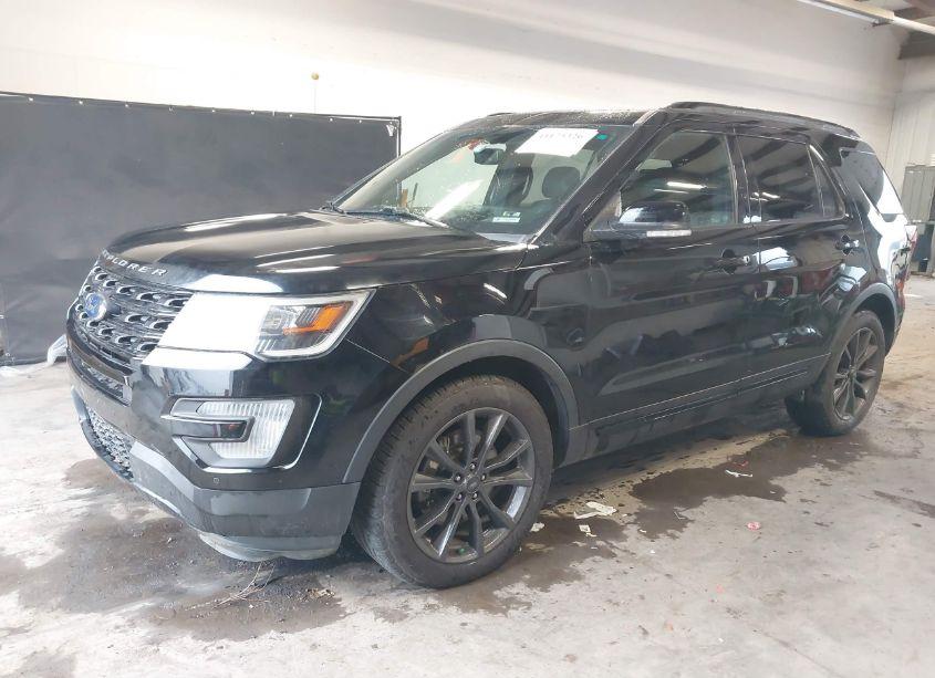 Photo 2 of 2017 Ford Explorer SPORT (VIN 1FM5K8GT8HGC64015)