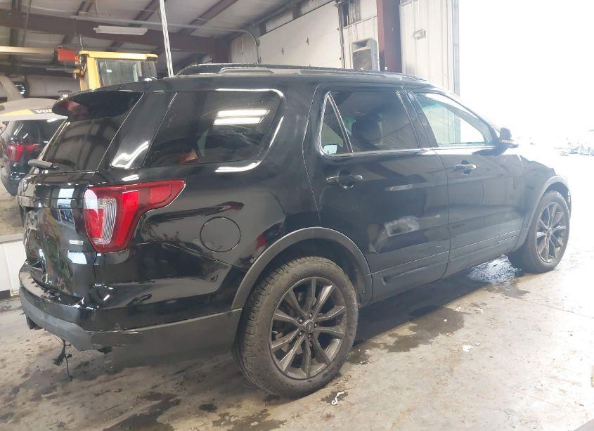 Photo 4 of 2017 Ford Explorer SPORT (VIN 1FM5K8GT8HGC64015)