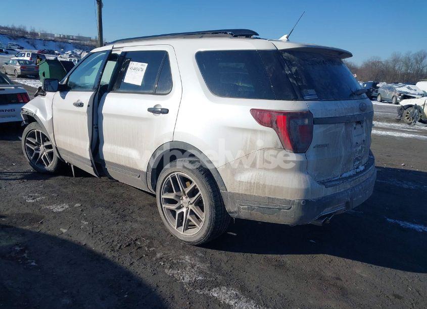 Photo 3 of 2018 Ford Explorer SPORT (VIN 1FM5K8GT8JGB03105)