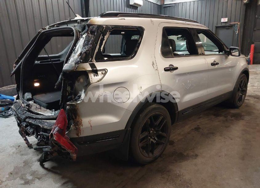 Photo 4 of 2018 Ford Explorer SPORT (VIN 1FM5K8GT8JGC96386)