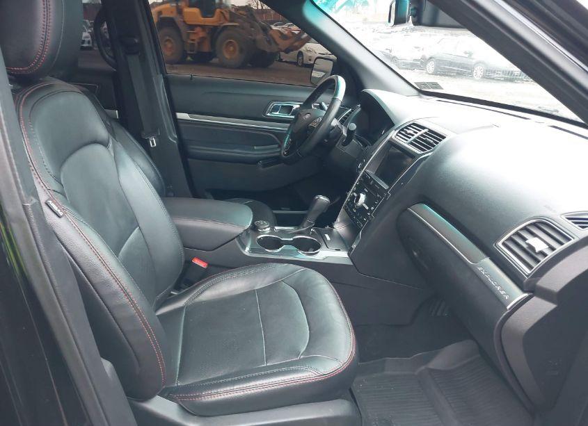 Photo 5 of 2019 Ford Explorer N/A (VIN 1FM5K8GT8KGA35695)