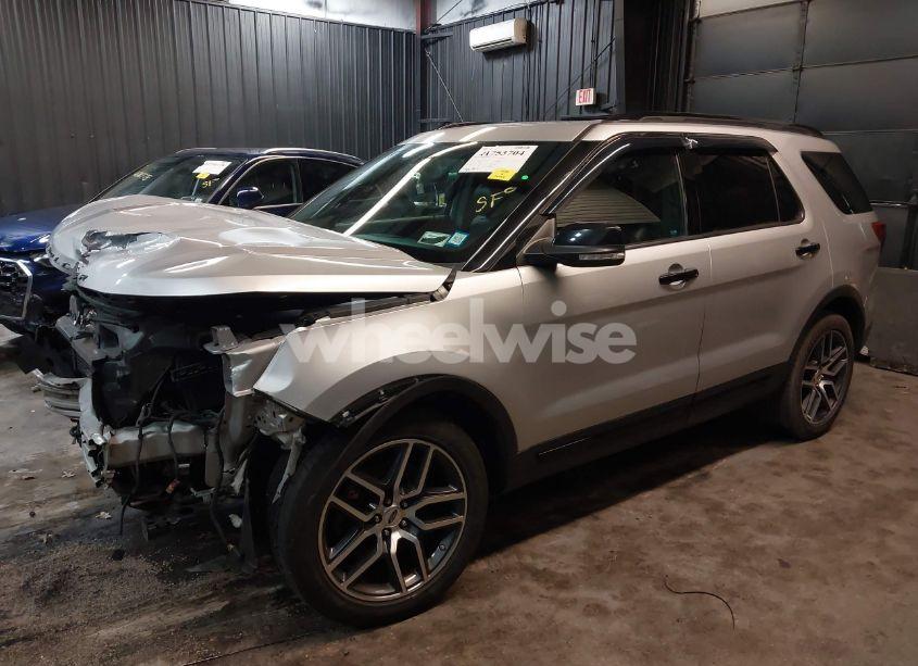 Photo 2 of 2016 Ford Explorer SPORT (VIN 1FM5K8GT9GGB38759)