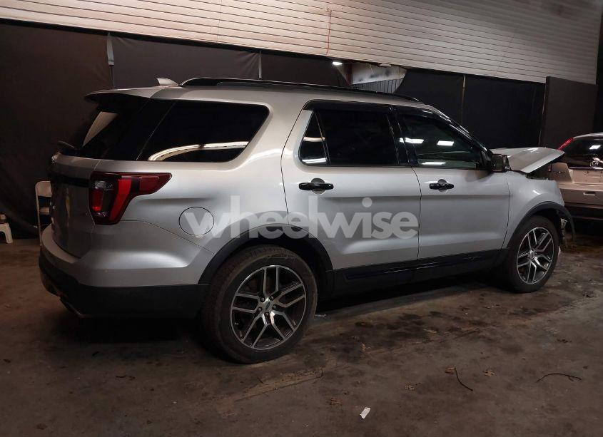 Photo 4 of 2016 Ford Explorer SPORT (VIN 1FM5K8GT9GGB38759)