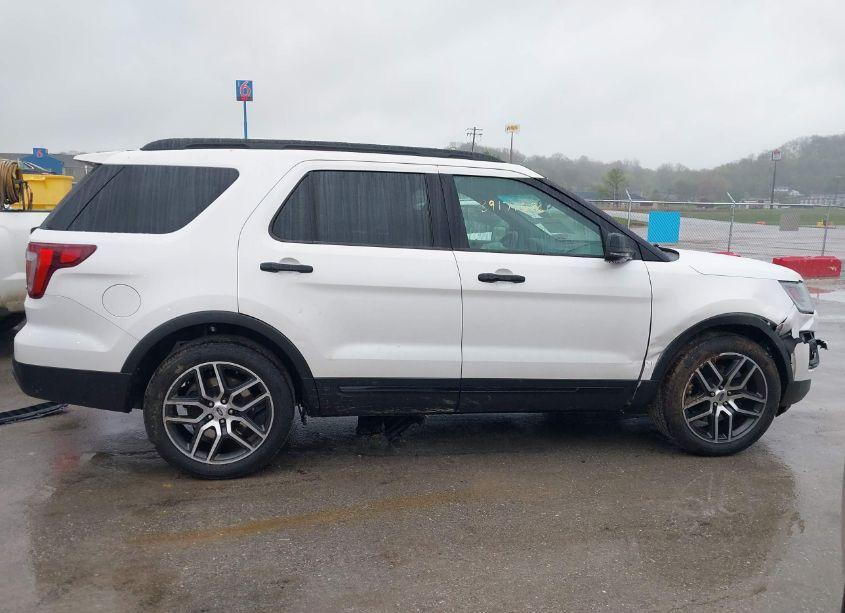 Photo 13 of 2017 Ford Explorer SPORT (VIN 1FM5K8GT9HGC12781)
