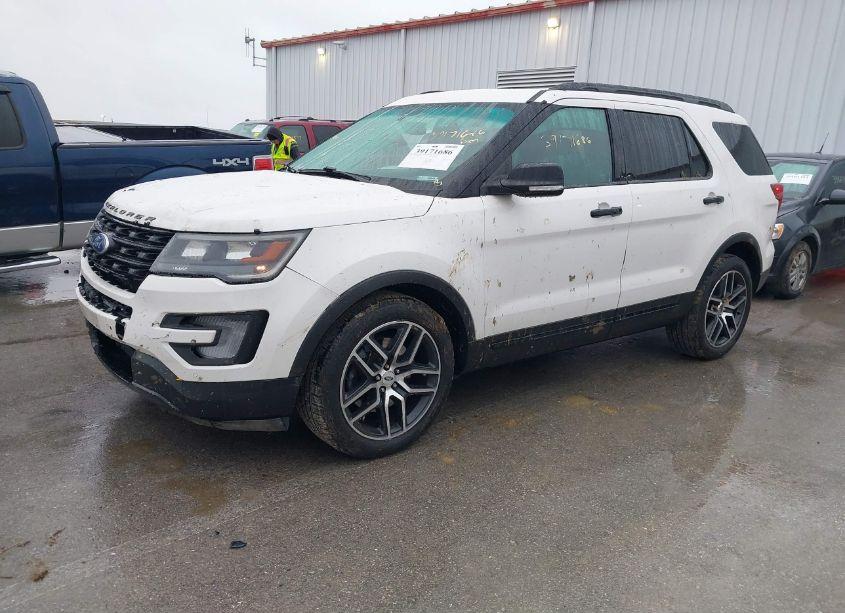 Photo 2 of 2017 Ford Explorer SPORT (VIN 1FM5K8GT9HGC12781)